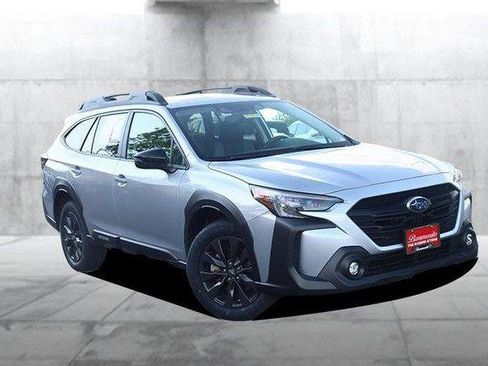 Used 2025 Subaru Outback Onyx Edition AWD/4WD image 2