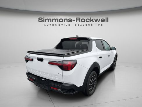 Used 2024 Hyundai Santa Cruz SE AWD/4WD image 5