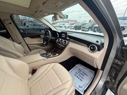 Used 2019 Mercedes-Benz GLC 300 4MATIC image 28