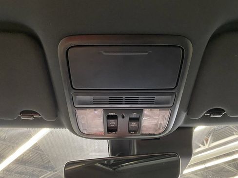 Used 2022 Honda Pilot TrailSport image 41