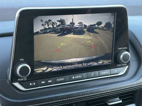 Certified 2023 Nissan Rogue SV image 30