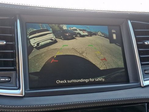 Used 2025 INFINITI QX50 Pure image 18