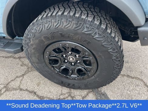 Used 2023 Ford Bronco Wildtrak image 40