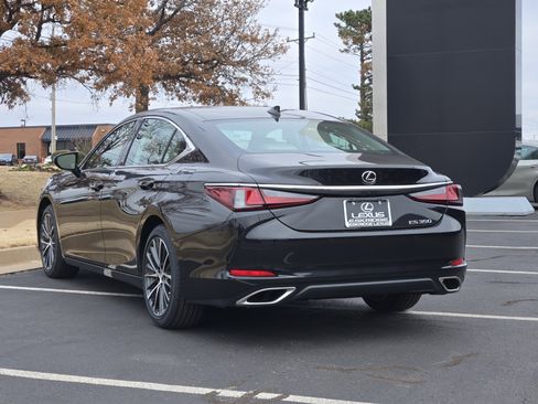 New 2025 Lexus ES 350 w/ Premium Package image 3