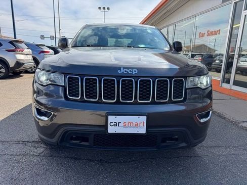 Used 2020 Jeep Grand Cherokee Laredo w/ Quick Order Package 2BN North AWD/4WD image 2