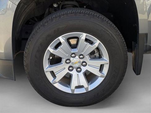 Used 2022 Chevrolet Colorado LT w/ LT Convenience Package image 23