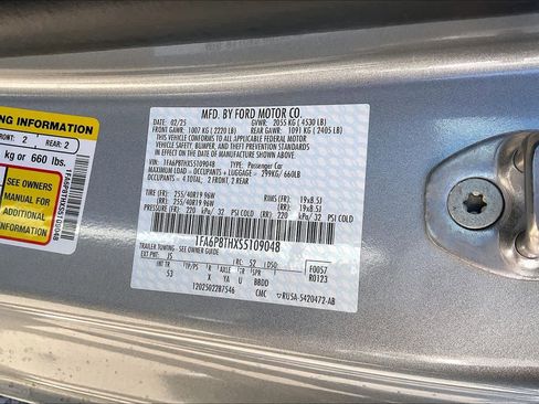 Used 2025 Ford Mustang Premium image 36