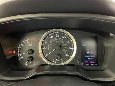 Used 2021 Toyota Corolla LE image 26