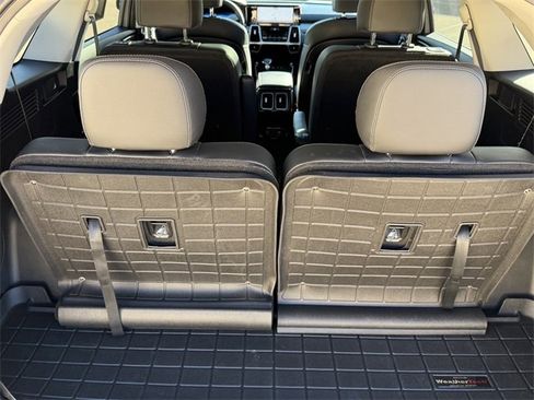 Used 2023 Kia Sorento SX image 11