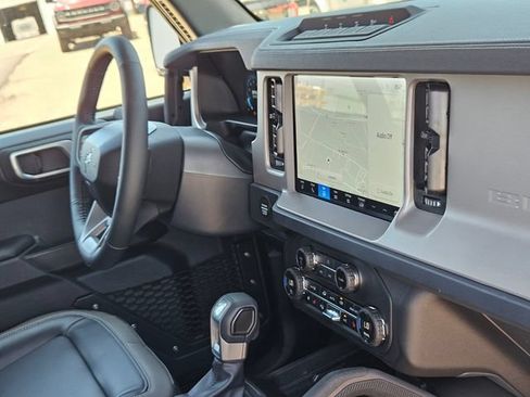 New 2026 Ford Bronco Outer Banks w/ Sasquatch Package AWD/4WD image 8
