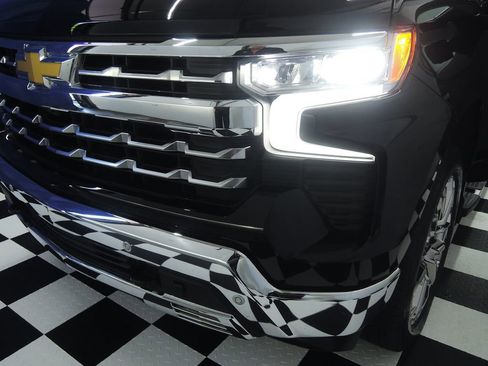 Used 2026 Chevrolet Silverado 1500 LTZ w/ Technology Package AWD/4WD image 48