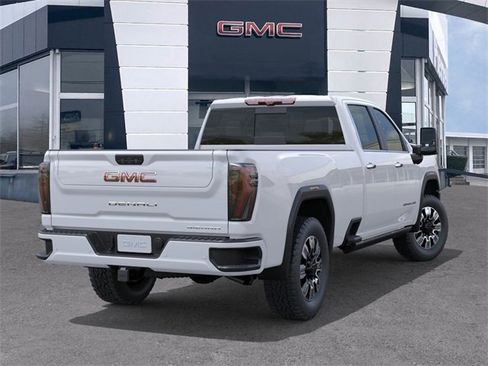 New 2026 GMC Sierra 3500 Denali w/ Denali Reserve Package image 4