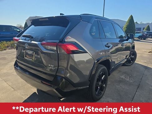 Used 2019 Toyota RAV4 XSE w/ XSE Weather Package image 8