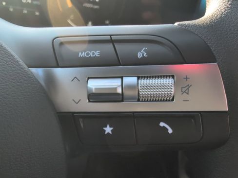 Used 2025 Hyundai Santa Cruz SEL image 19