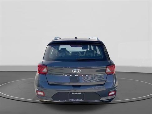 New 2026 Hyundai Venue SEL FWD image 4