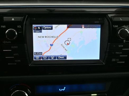 Used 2015 Toyota Corolla LE Premium image 13