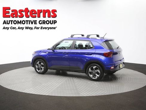 Used 2023 Hyundai Venue Limited FWD image 60