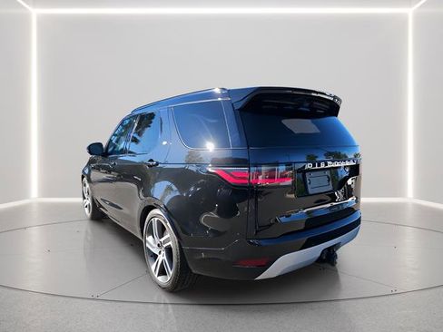 Certified 2023 Land Rover Discovery Metropolitan Edition image 3