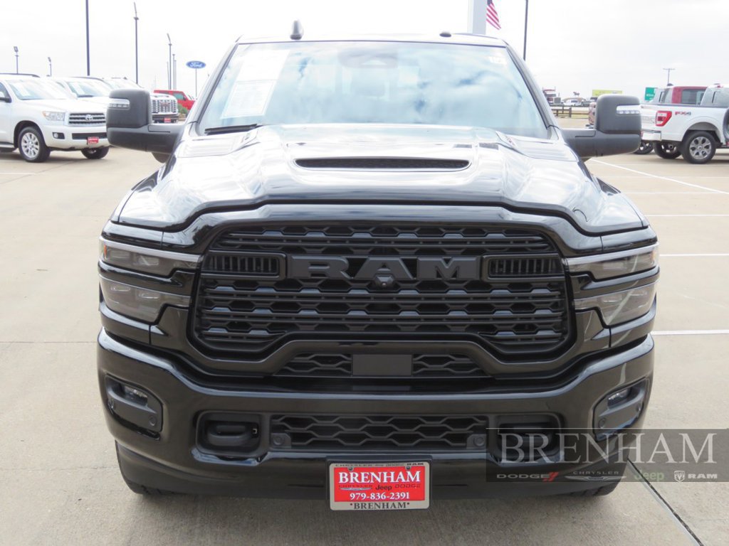 Used 2026 RAM 2500 Limited AWD/4WD image 9