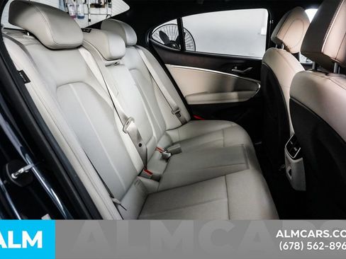 Used 2025 Genesis G70 2.5T RWD image 20