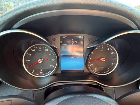 Used 2021 Mercedes-Benz GLC 300 4MATIC Coupe image 23