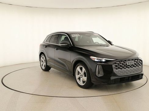 Used 2025 Audi Q5 Prestige AWD/4WD image 10
