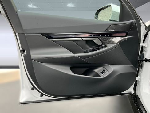 New 2026 BMW 540i xDrive w/ Executive Package image 11