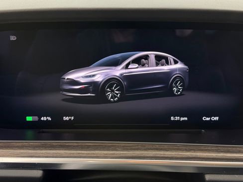 Used 2022 Tesla Model X image 17