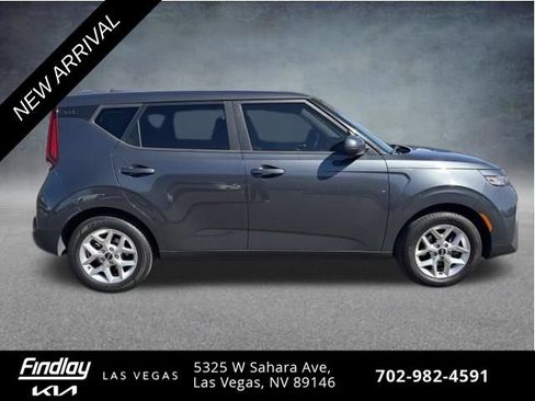 Used 2021 Kia Soul S FWD image 4