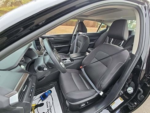 Used 2025 Nissan Altima 2.5 SV w/ SV Special Edition Package image 20