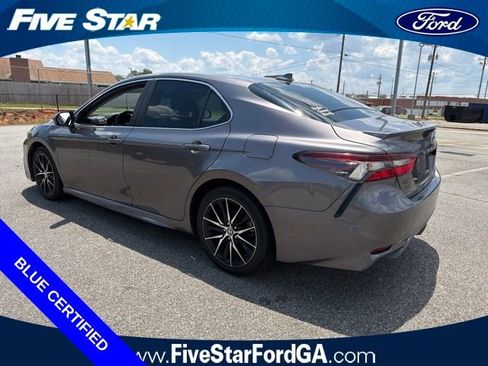 Used 2021 Toyota Camry SE FWD image 5