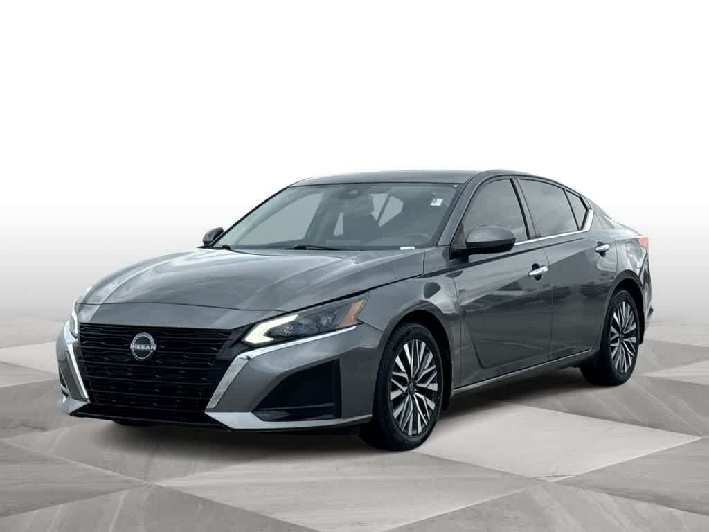 Used 2023 Nissan Altima 2.5 SV FWD image 4