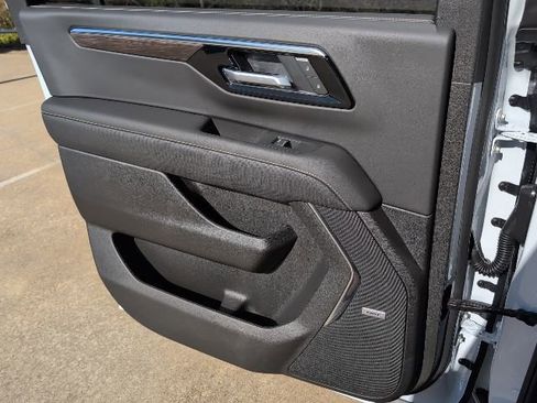 New 2026 Chevrolet Suburban Premier w/ Sun And Tow Package image 10