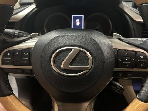 Used 2022 Lexus RX 350L FWD w/ Premium Package image 59
