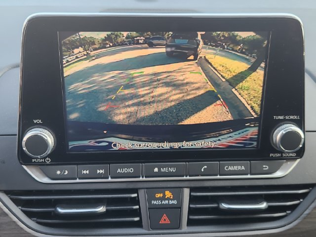 Used 2025 Nissan Altima 2.5 SV FWD image 18