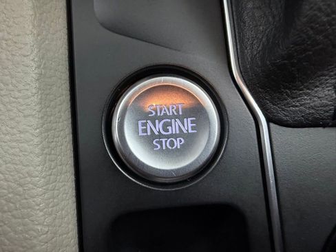 Used 2019 Volkswagen Atlas SEL R-Line image 21