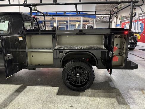 Used 2022 Chevrolet Silverado 2500 LT w/ Convenience Package image 8