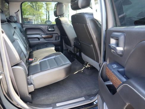 Used 2017 GMC Sierra 2500 Denali w/ Duramax Plus Package image 19