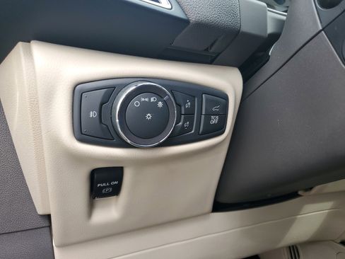 Used 2021 Lincoln Nautilus FWD image 13