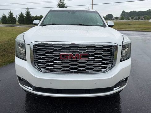 Used 2018 GMC Yukon XL Denali w/ Denali Ultimate Package AWD/4WD image 4
