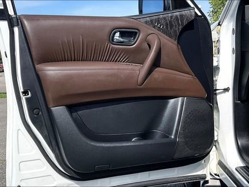 Used 2022 Nissan Armada Platinum AWD/4WD image 17