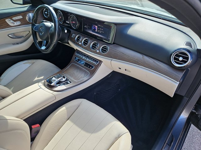 Used 2018 Mercedes-Benz E 300 image 23