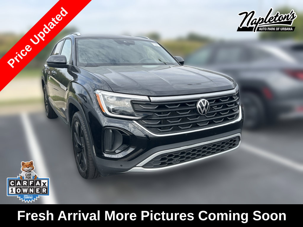 Used 2025 Volkswagen Atlas Cross Sport SE AWD/4WD image 1