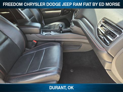 Used 2024 Dodge Durango GT RWD image 9