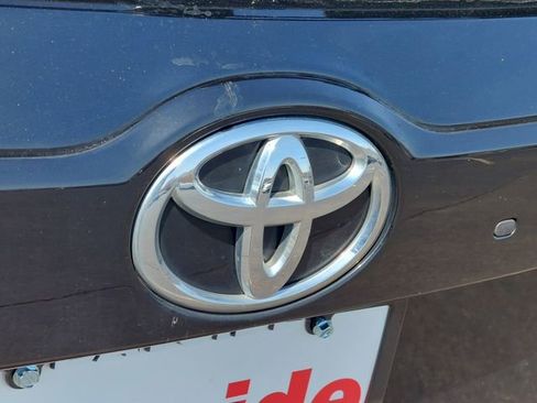 Used 2017 Toyota Highlander Limited image 48