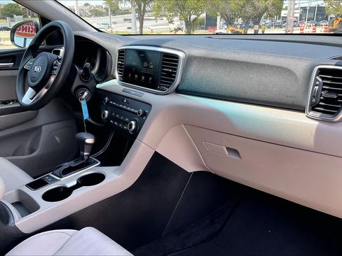 Certified 2022 Kia Sportage LX FWD image 21