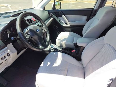 Used 2015 Subaru Forester 2.5i Premium w/ Popular Package #2 AWD/4WD image 9