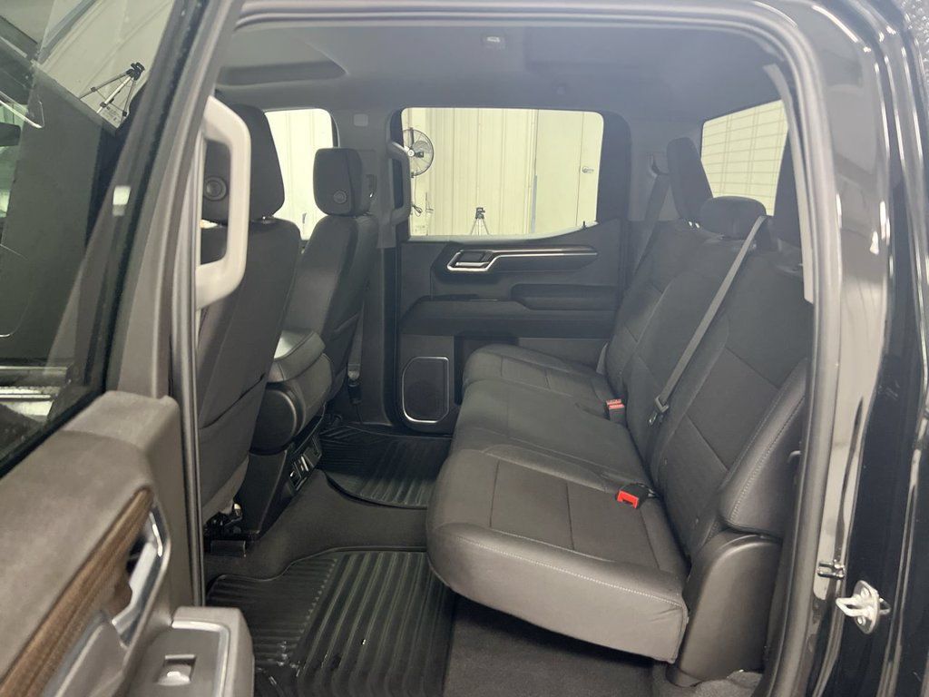 Used 2026 Chevrolet Silverado 1500 LT AWD/4WD image 23