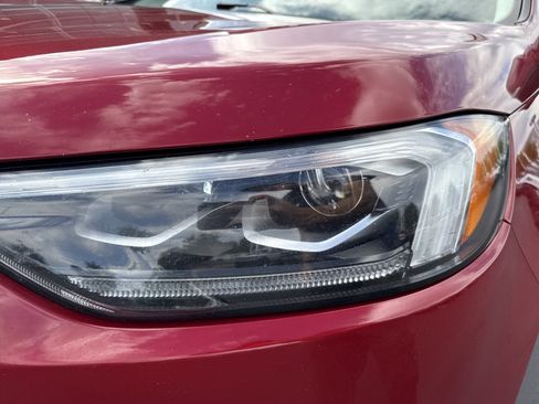 Used 2021 Ford Edge Titanium w/ Equipment Group 301A AWD/4WD image 11
