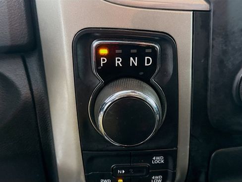 Used 2020 RAM 1500 Classic SLT image 20